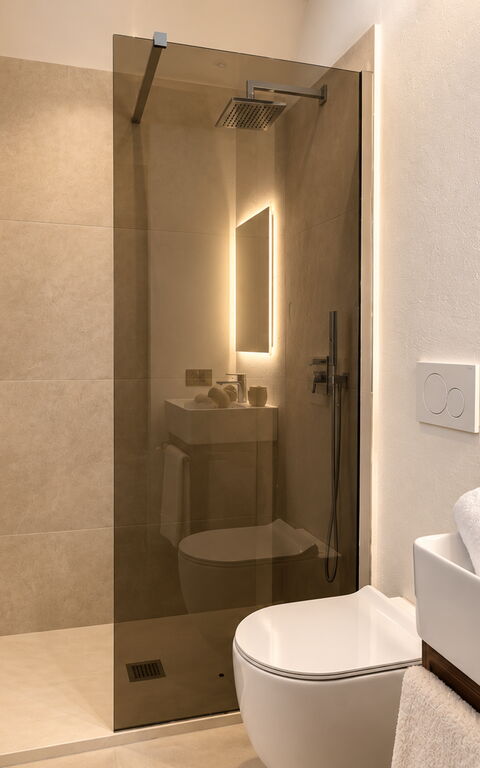Roc Villa: Bathroom