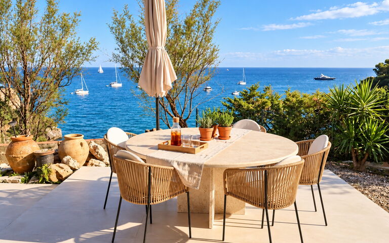 Roc Villa: Building Exterior, Outdoor, Scenic View