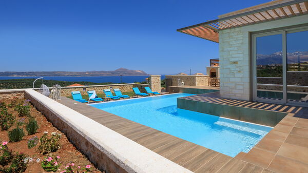 Villa Rhea