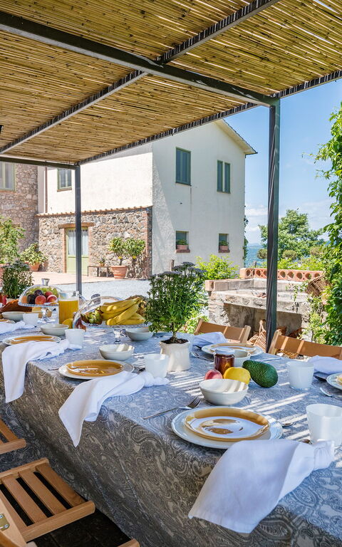 Villa a Casa di Giovanni: Balcony / Terrace / Patio, Building Exterior, Outdoor