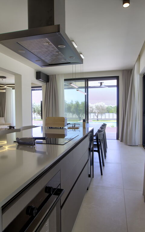 Villa Watanave: Kitchen