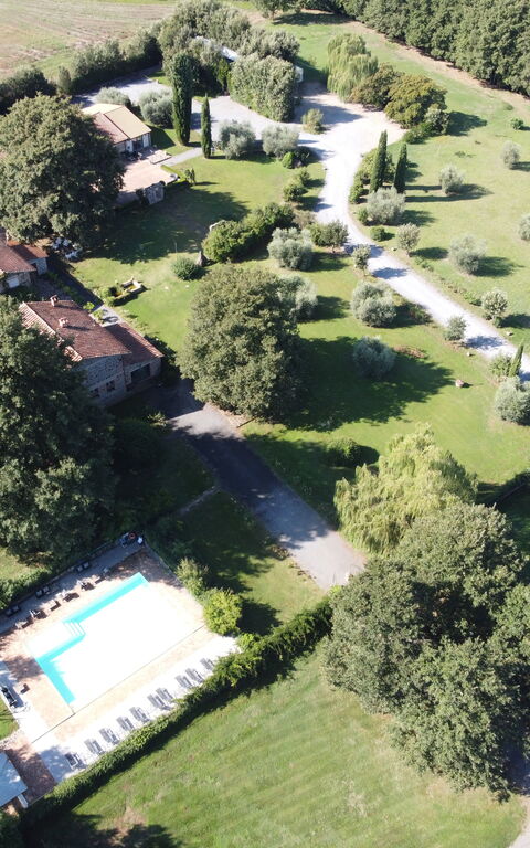 Borgo di Campagna Il Tesoro: Building Exterior, Garden, Outdoor, Pool